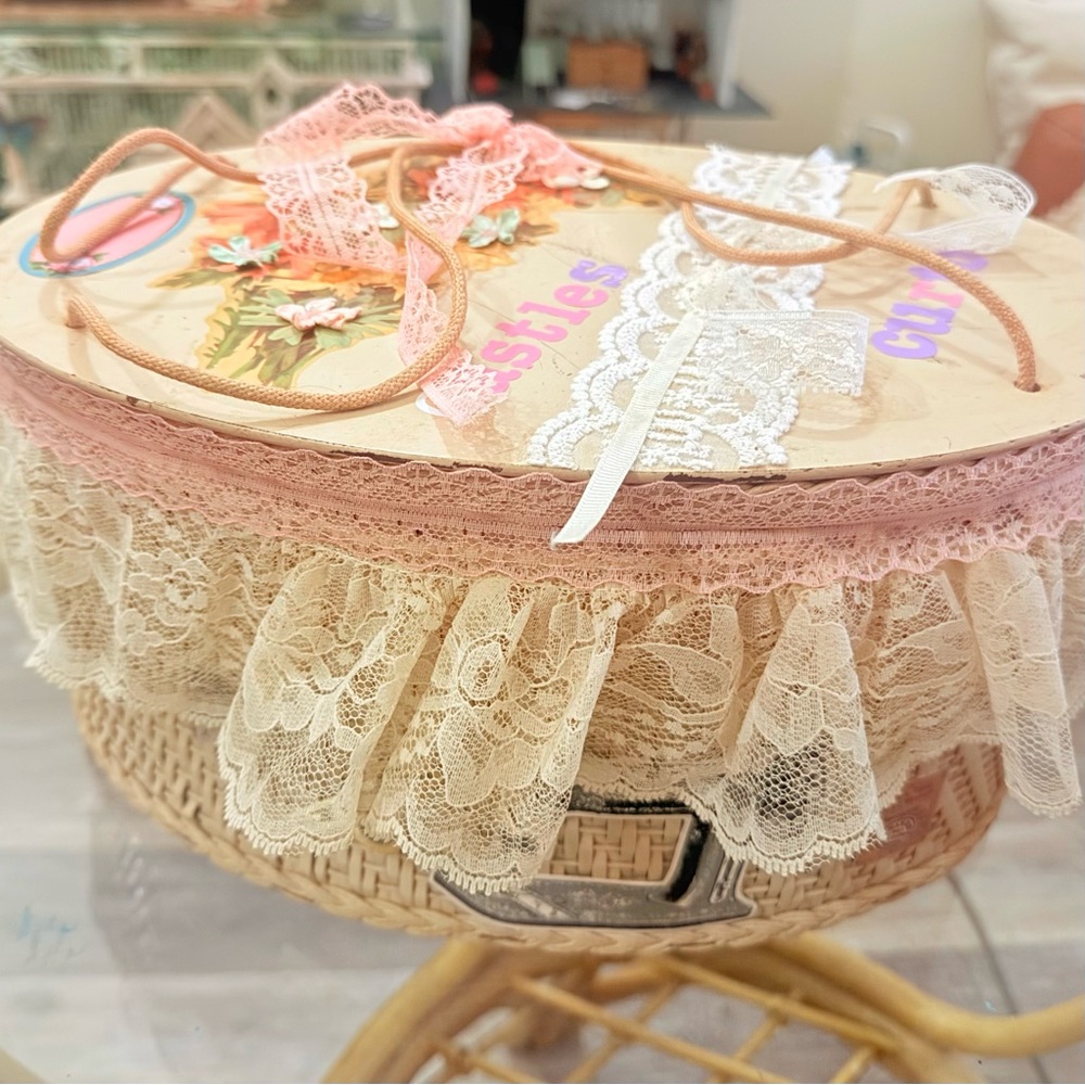 Castles & Curios™️ Artistic Healing Vintage Lace Ephemera & Creative Ritual Kit
